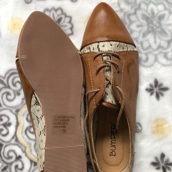 Brown shoes - Picture 1 of 3
